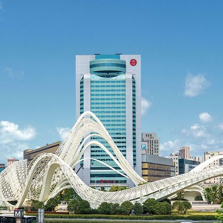 Ramada Plaza Optics Valley Hotel Ухань Экстерьер фото