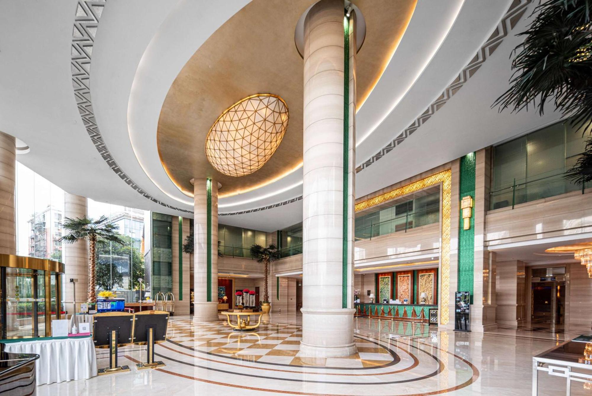 Ramada Plaza Optics Valley Hotel Ухань Экстерьер фото